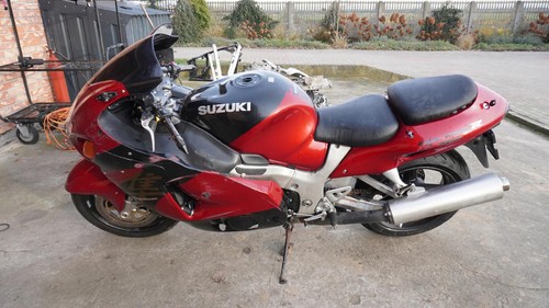 Suzuki gsx 1300 hayabusa - suzuki,